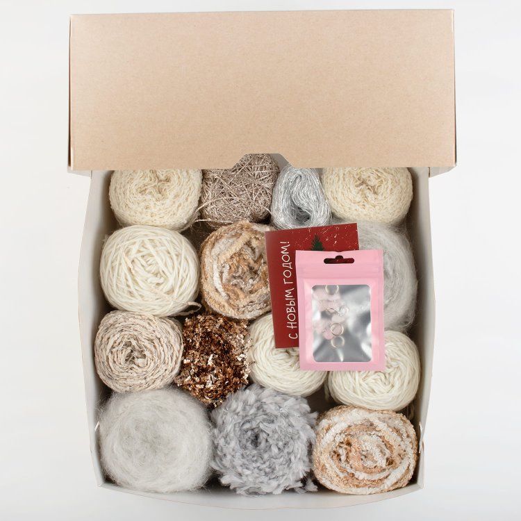 Набор пряжи на фантазийный джемпер