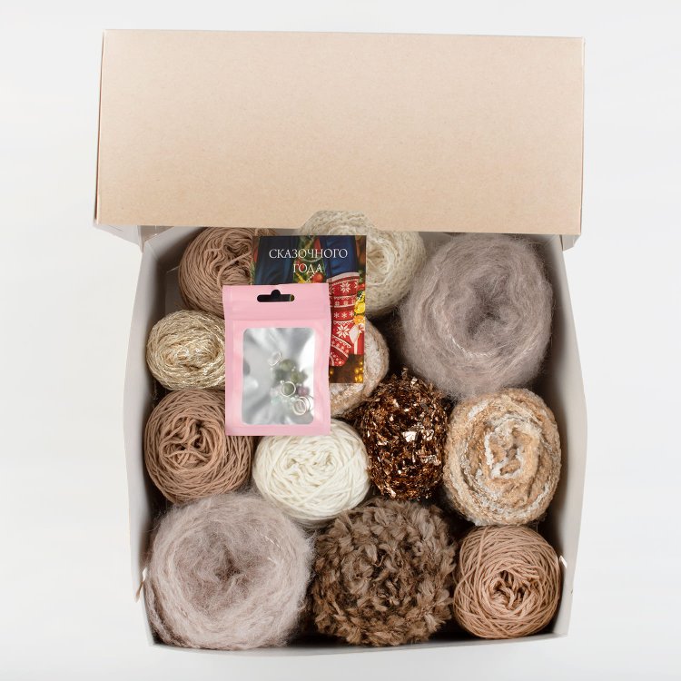 Набор пряжи на фантазийный джемпер